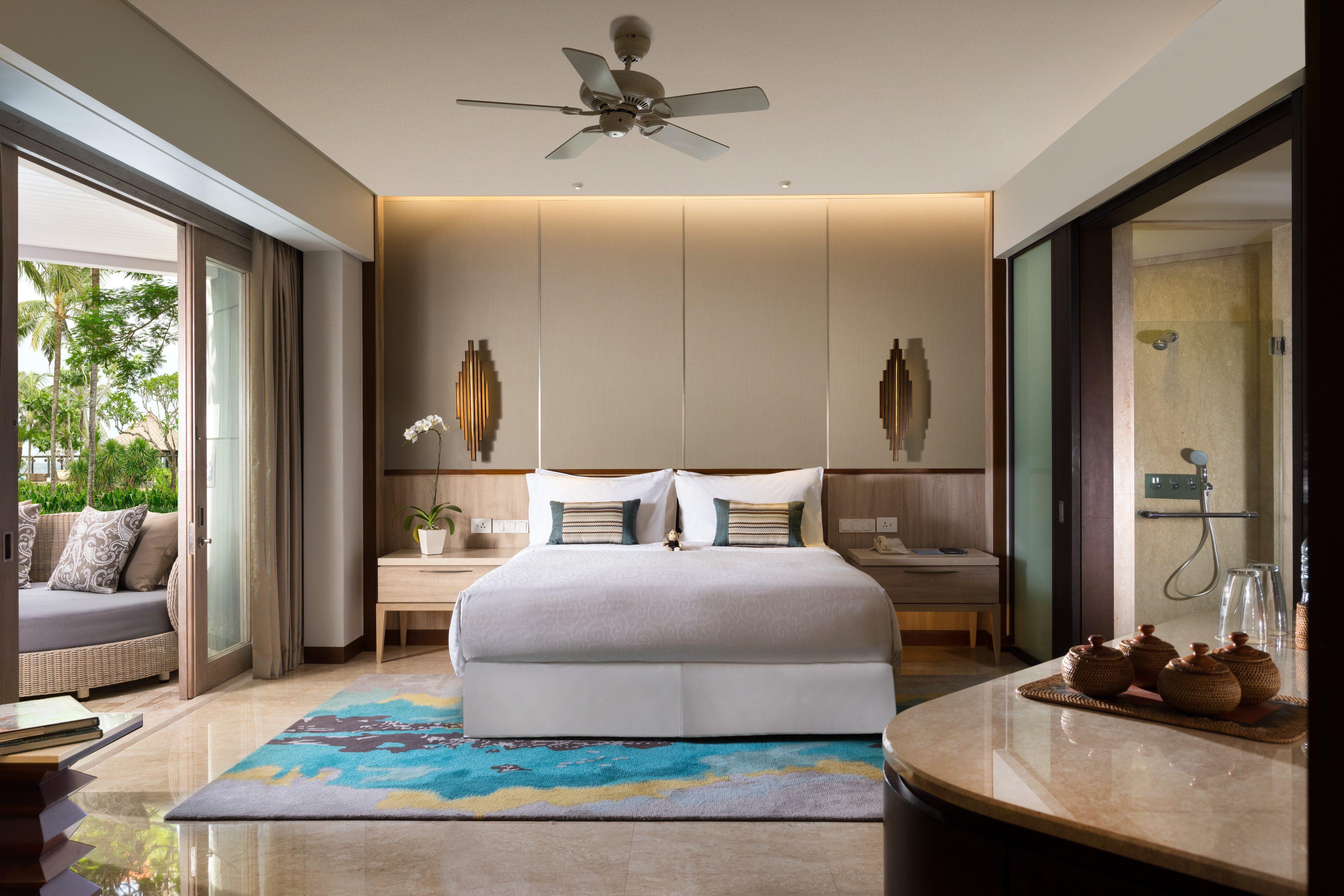 Deluxe King Room with Garden View
