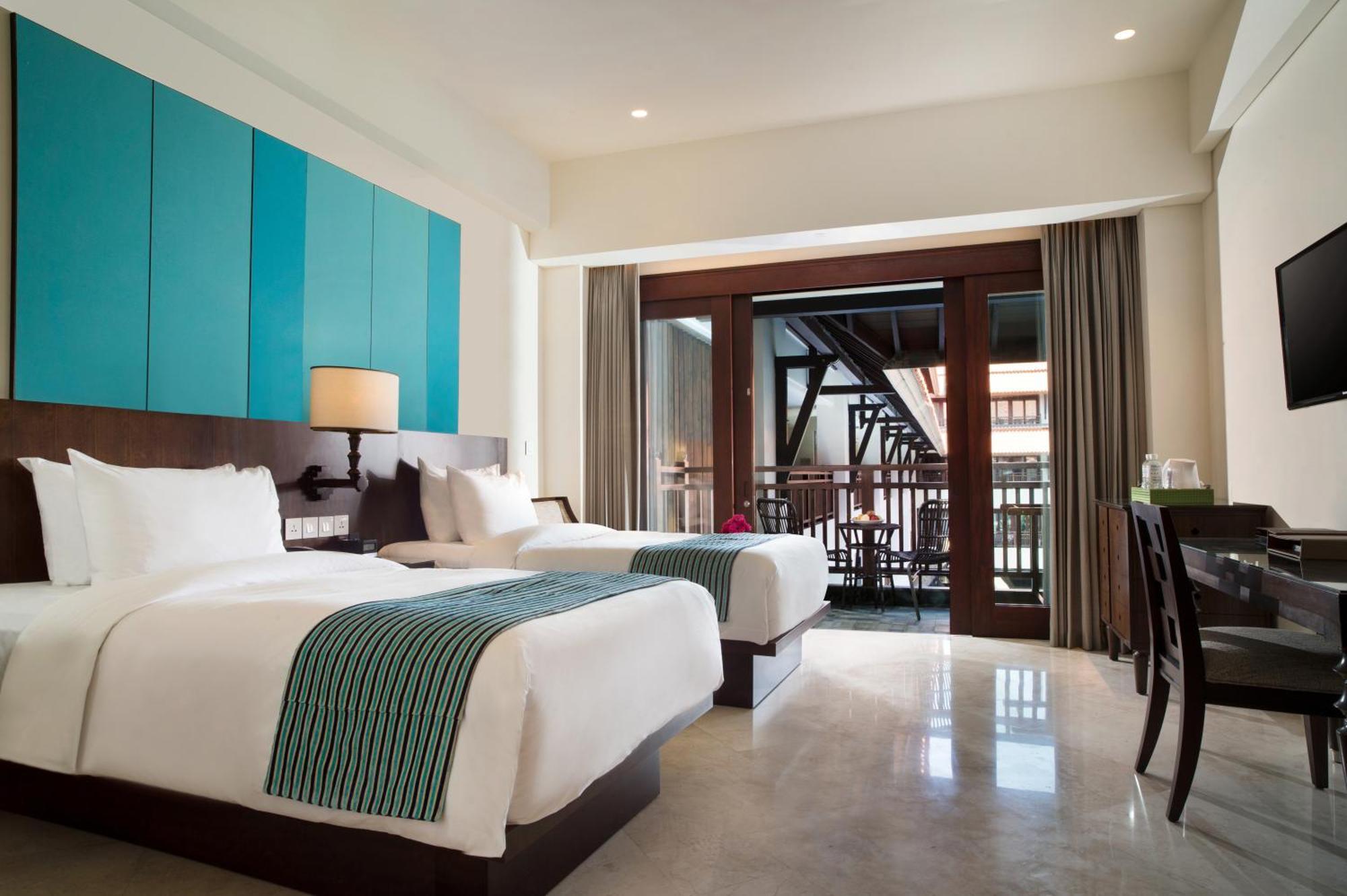 Premium Twin Room - Oceanfront