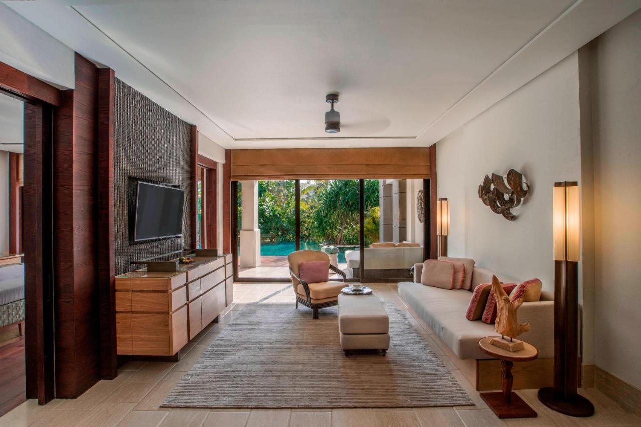 Ritz-Carlton Pool Access Suite Daily Resort Activity