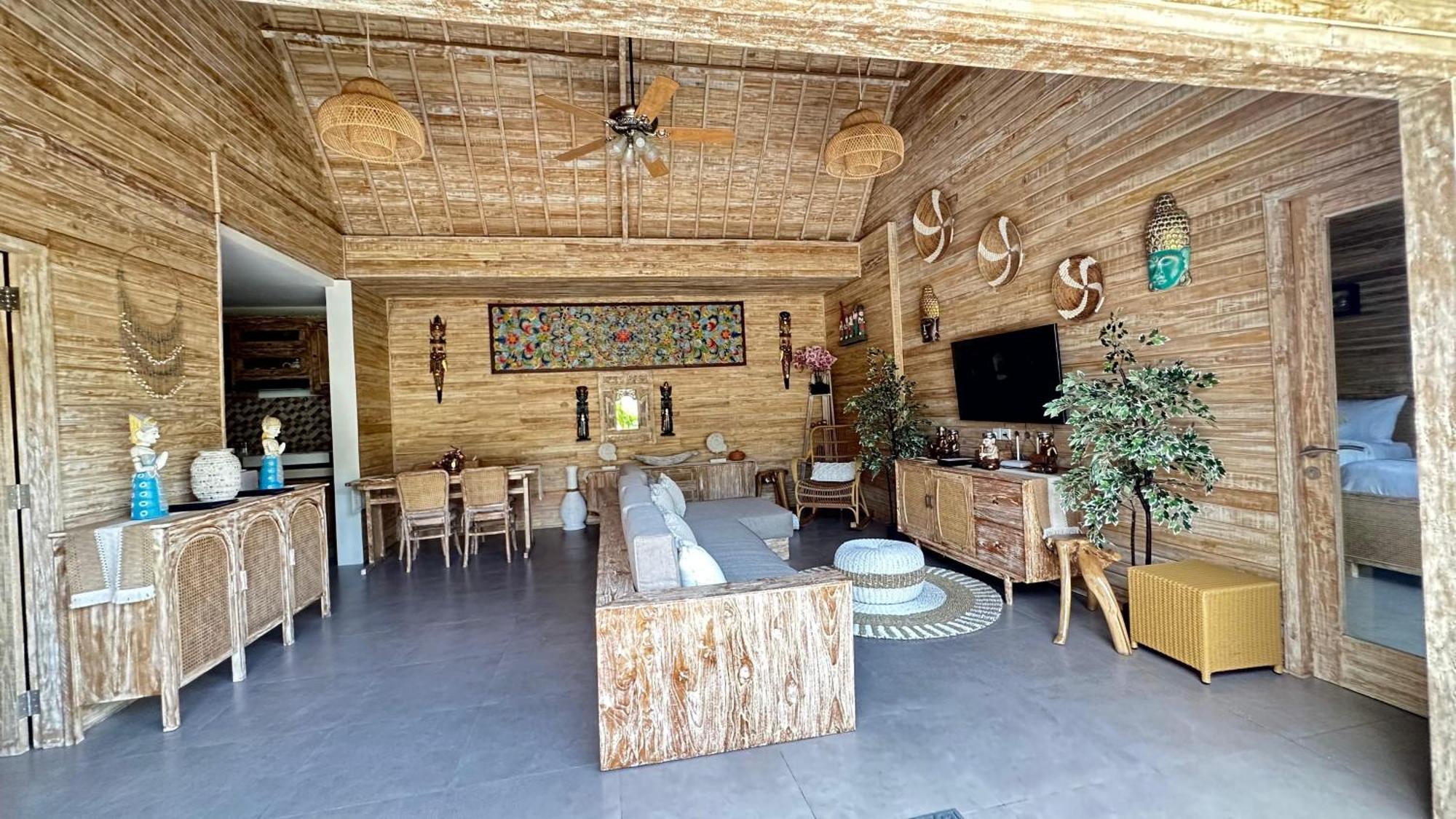 Deluxe Villa