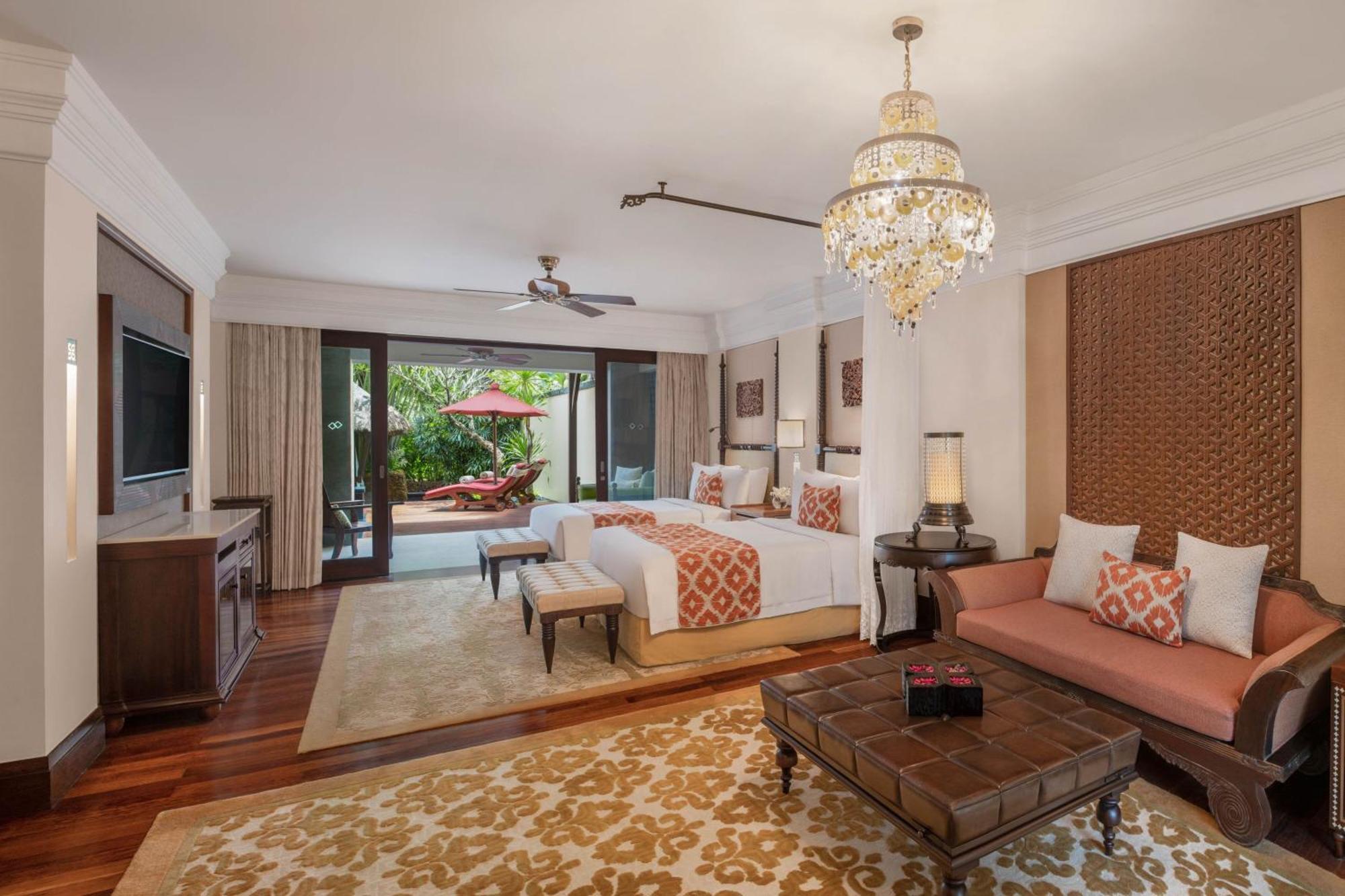 St Regis Pool Suite 1 Bedroom Suite 2 Double Plunge pool Complimentary Airport Transfer