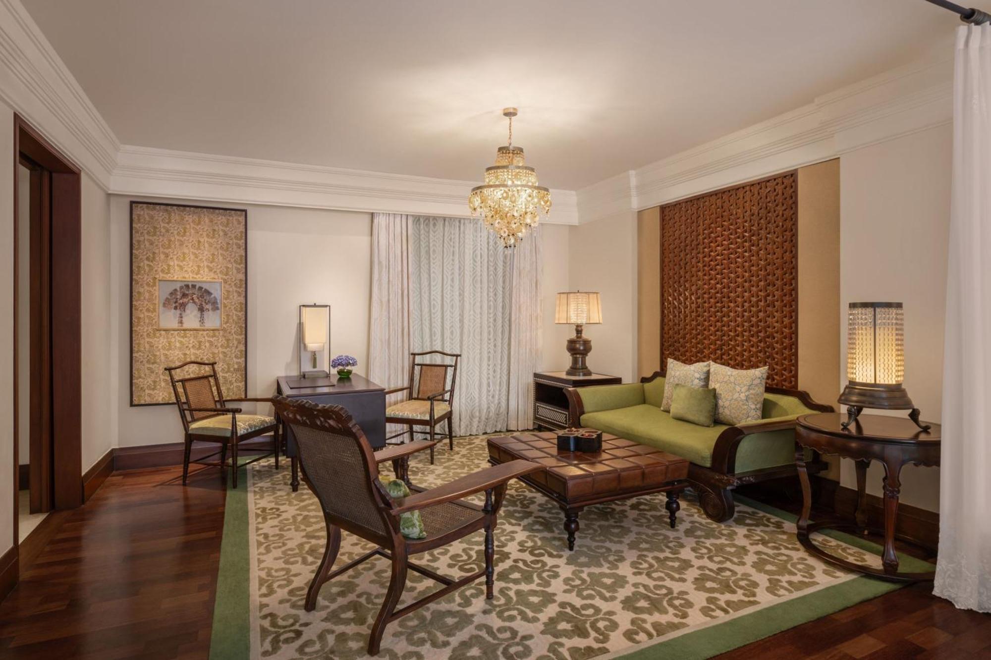 St Regis Suite 1 Bedroom Suite 1 King Balcony