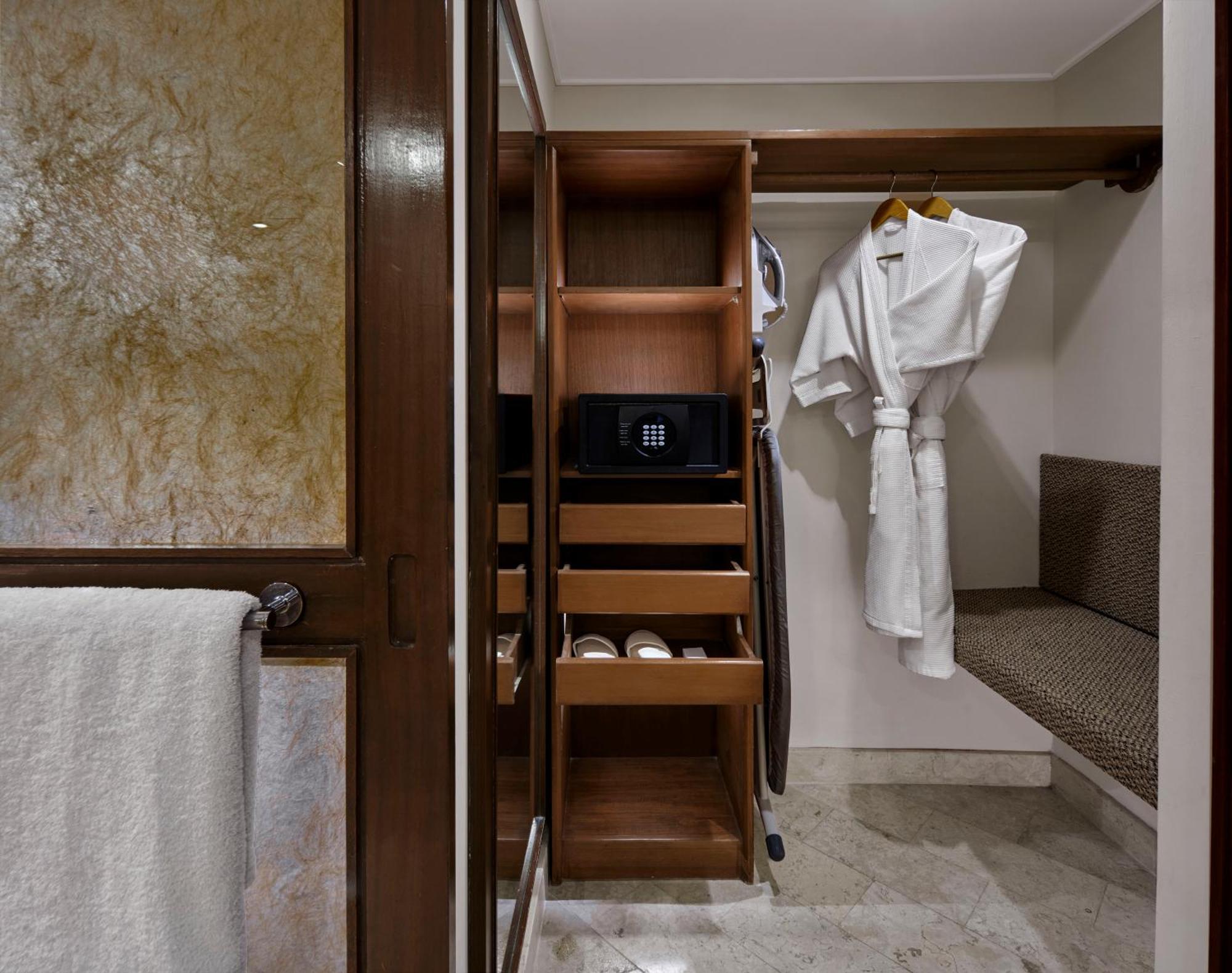 Twin Room with Ocean View