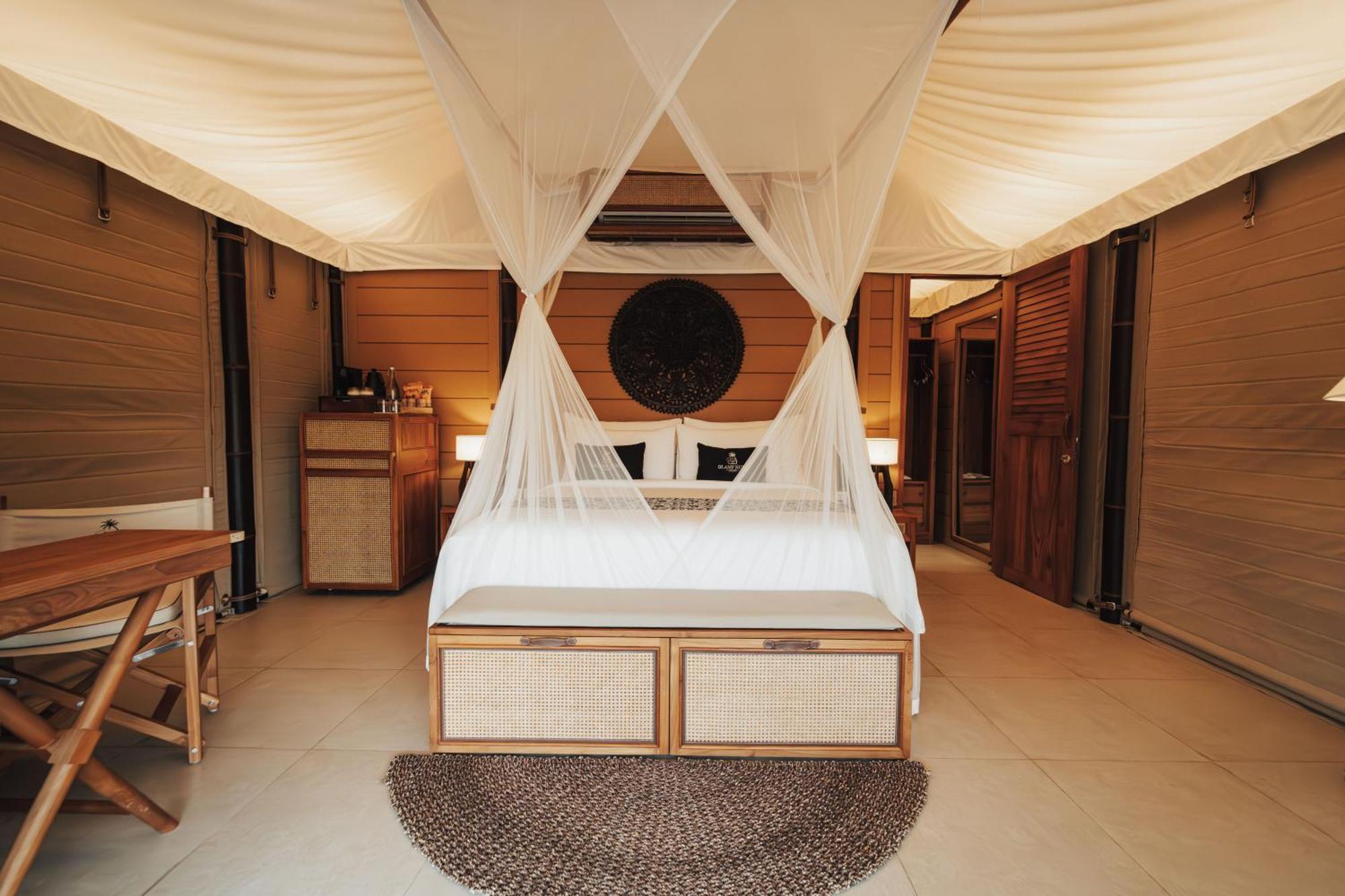 Double Room with Lake View