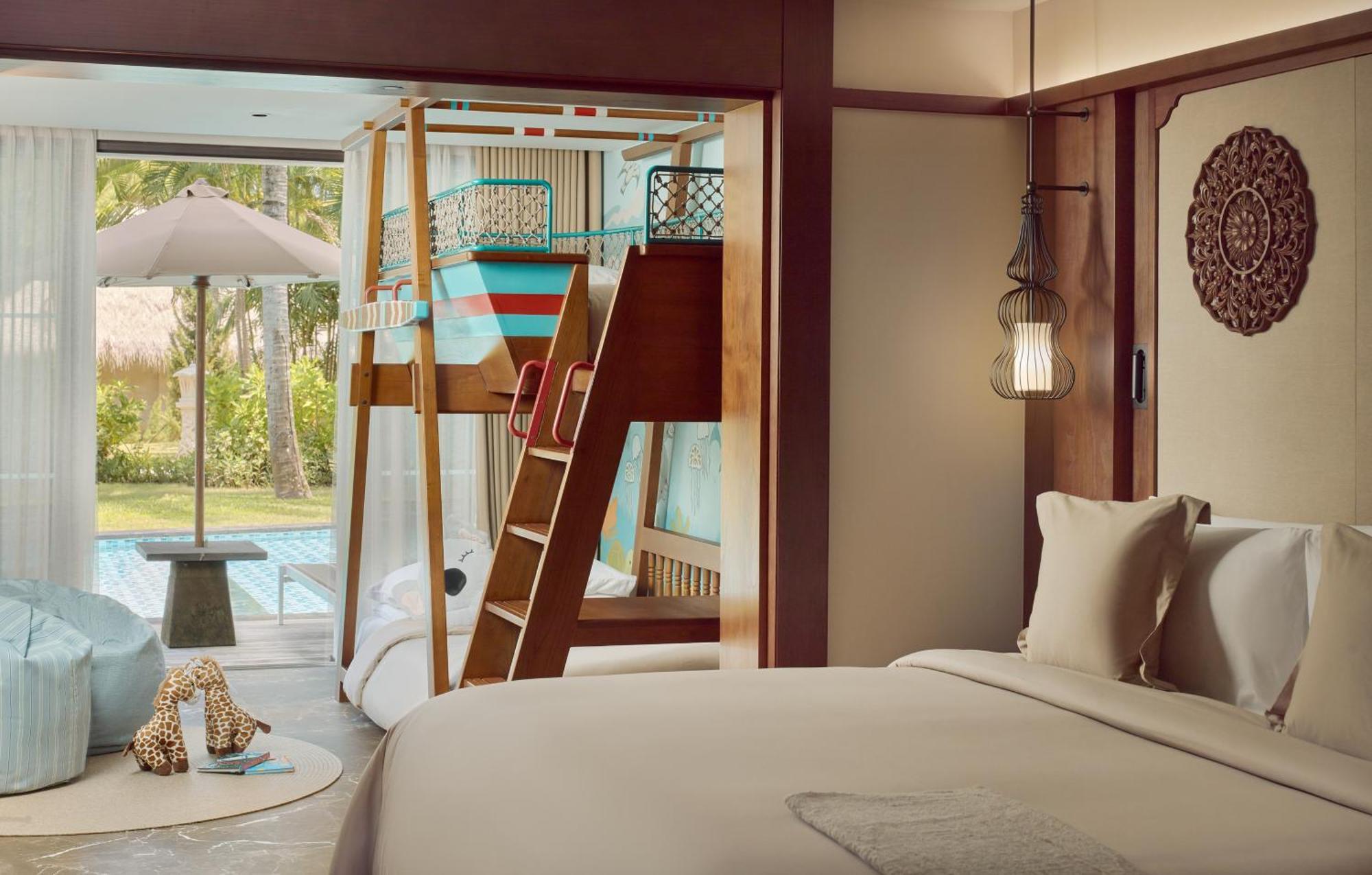 Family Concierge Junior Suite Lagoon Access 2 Adult + 1 Child,1765808078:JPEG