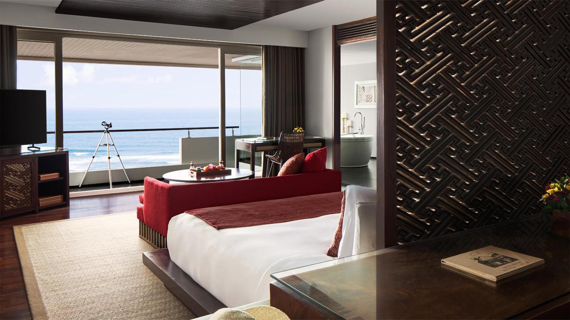 Honeymoon Ocean Front Suite Benefit