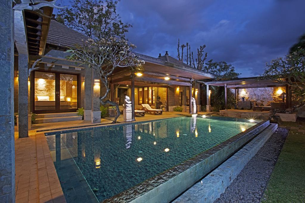 Grand Two Bedroom Pool Villa