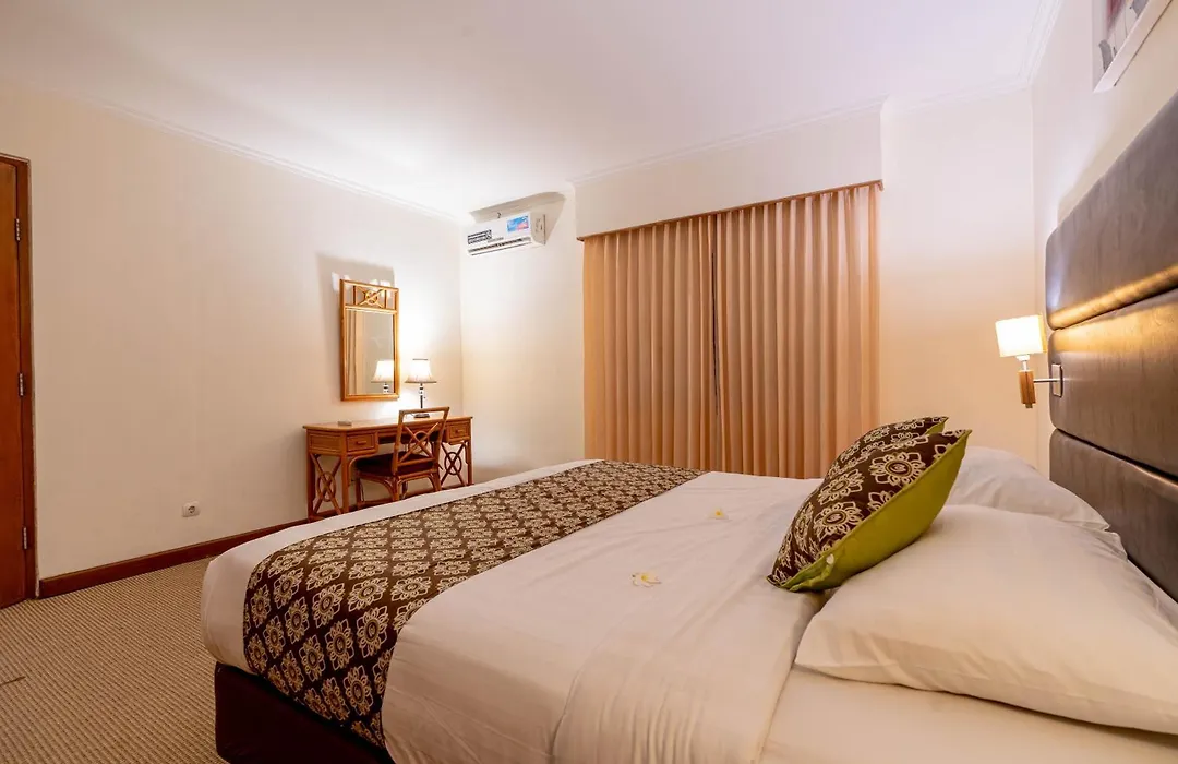 Plagoo Holiday Hotel-1