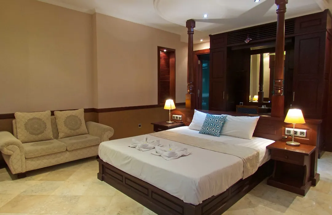 Hotel Dynasty Estate-1