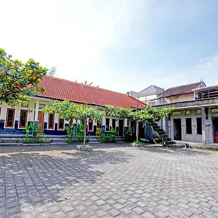 Oyo 90860 Tunjung Sari 8-2