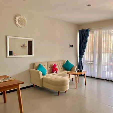 Private Room. Sharing Living And Kitchen-2