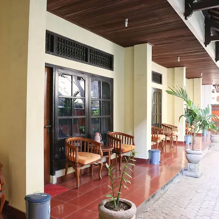 Reddoorz Near Tanjung Benoa Beach-2